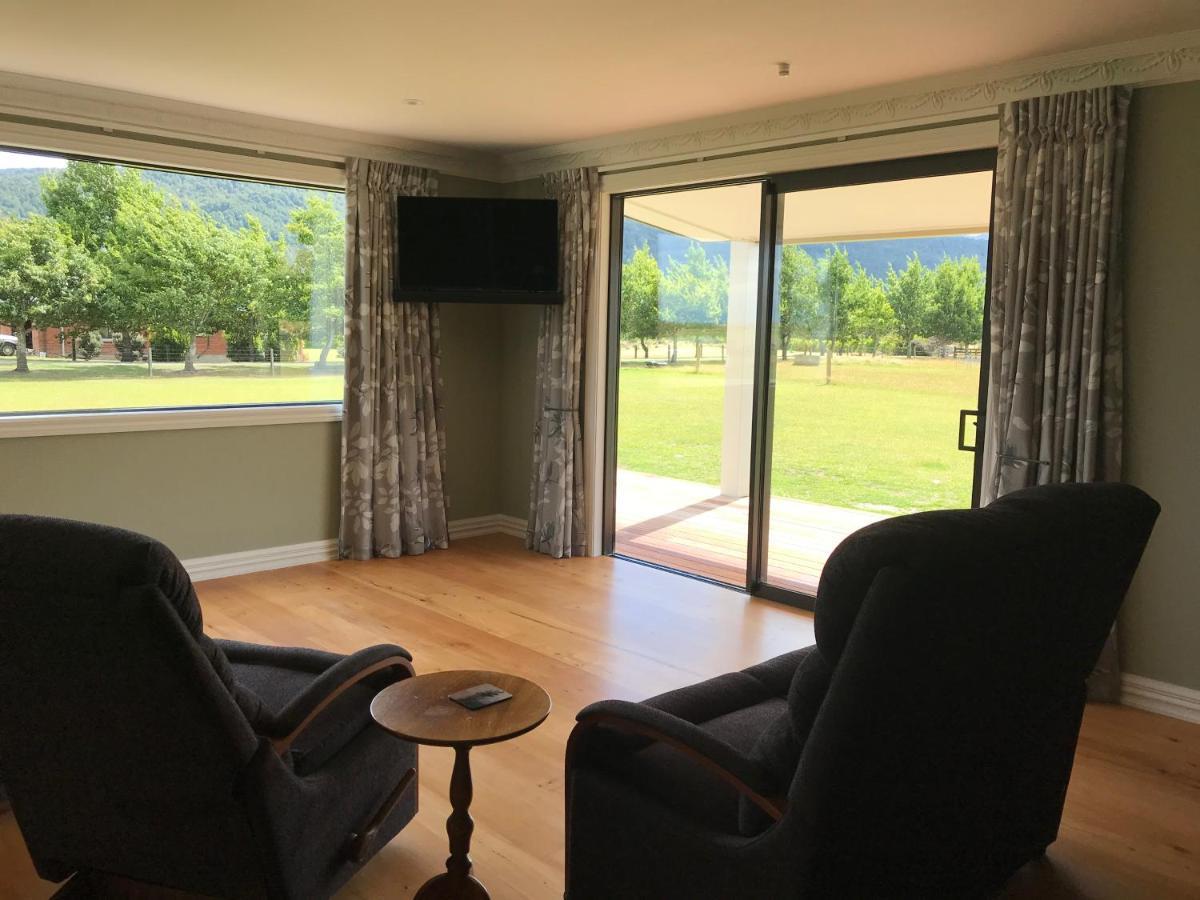Kepler Oaks Chalet 테아나우 외부 사진